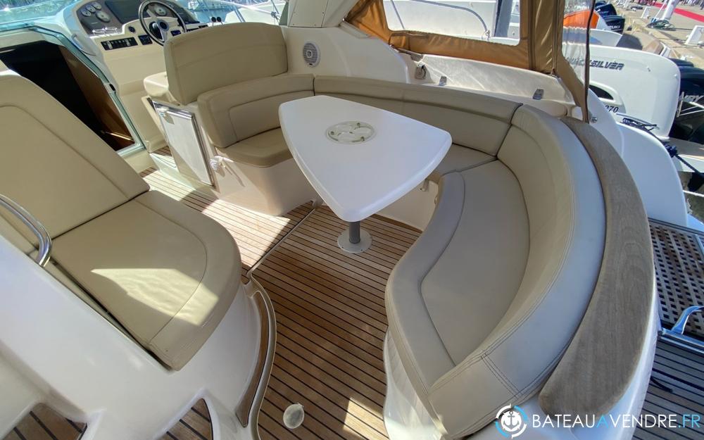 Jeanneau Prestige 30 S Hard Top interieur photo 5