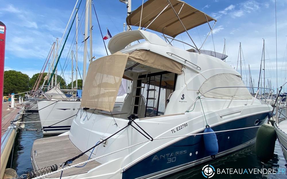 Beneteau Antares 30 Fly exterieur photo de présentation