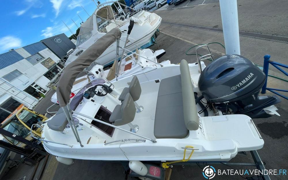 B2 Marine 572 Day Cruiser exterieur photo 2