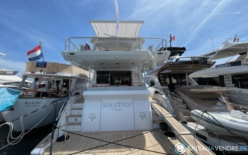 Azimut 72 exterieur photo de présentation