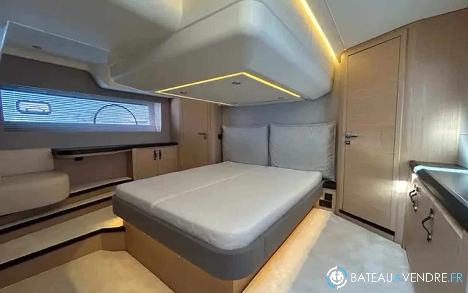 slider 12 Beneteau Monte Carlo 52