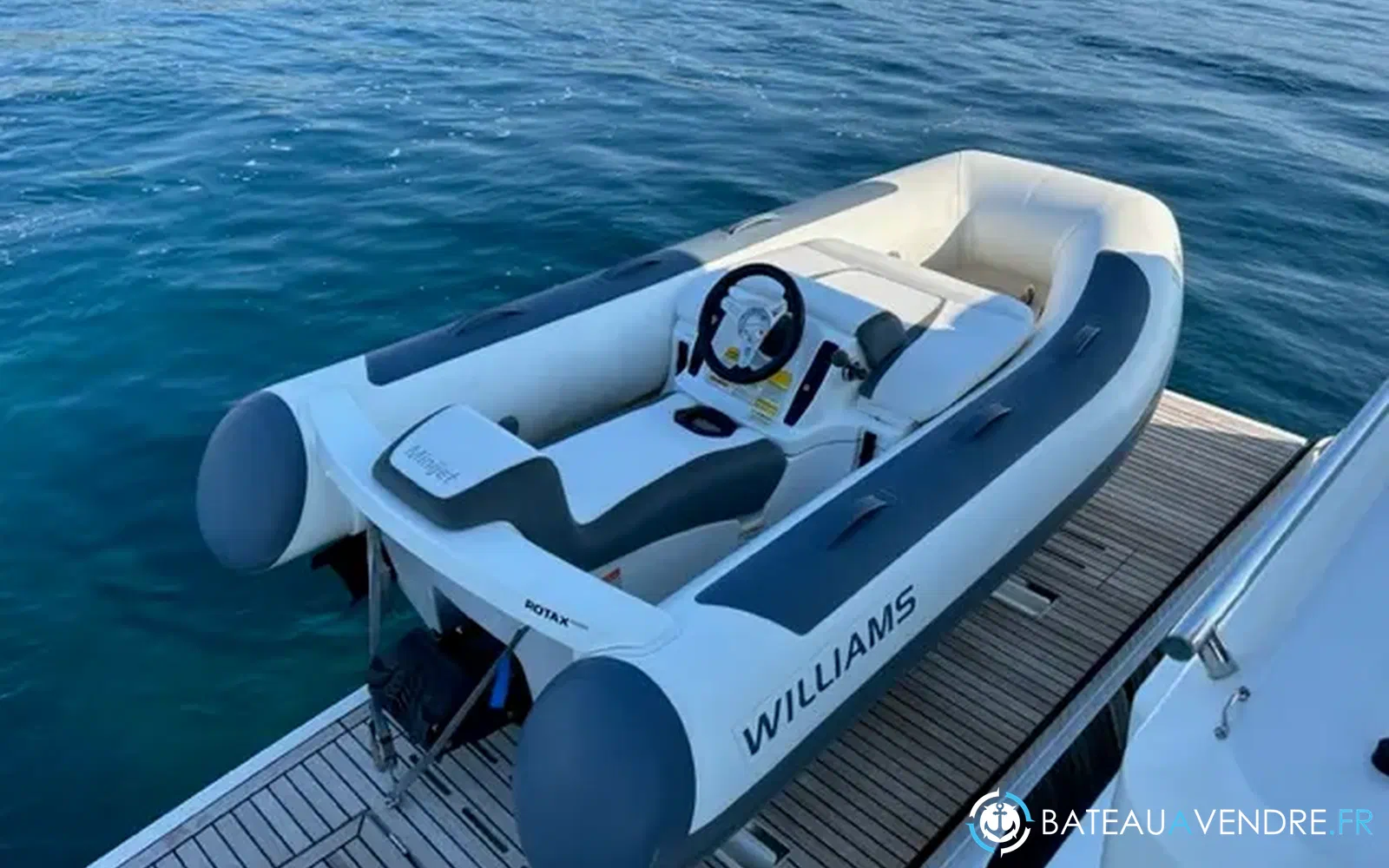 slider 17 Beneteau Monte Carlo 52