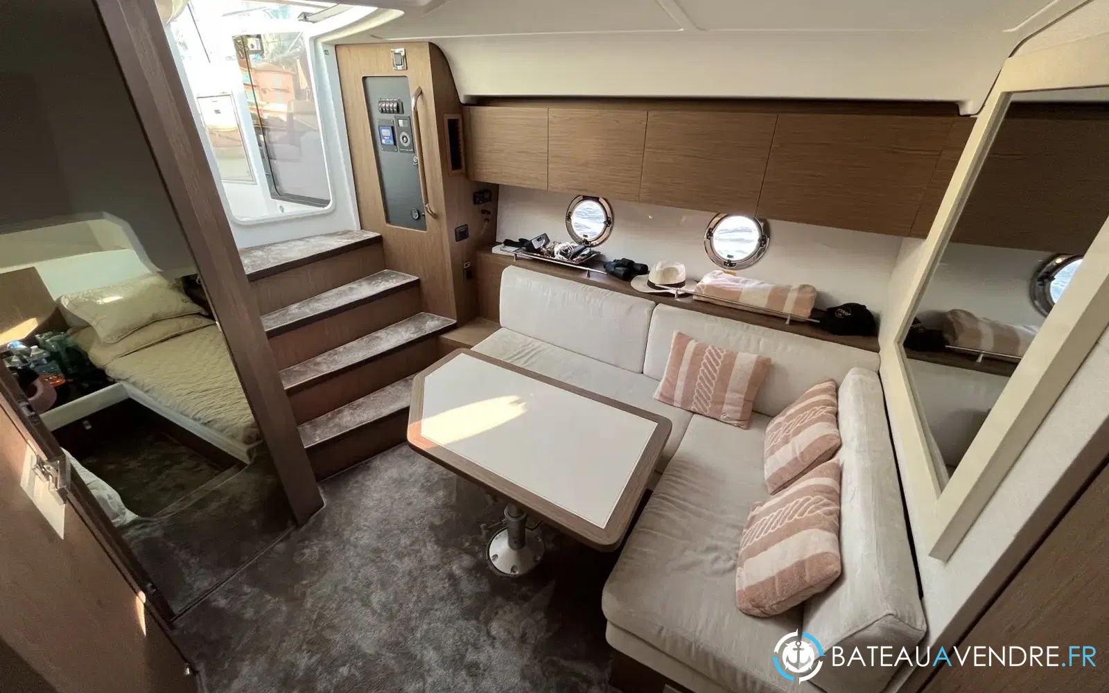 slider 7 Beneteau Gran Turismo 40