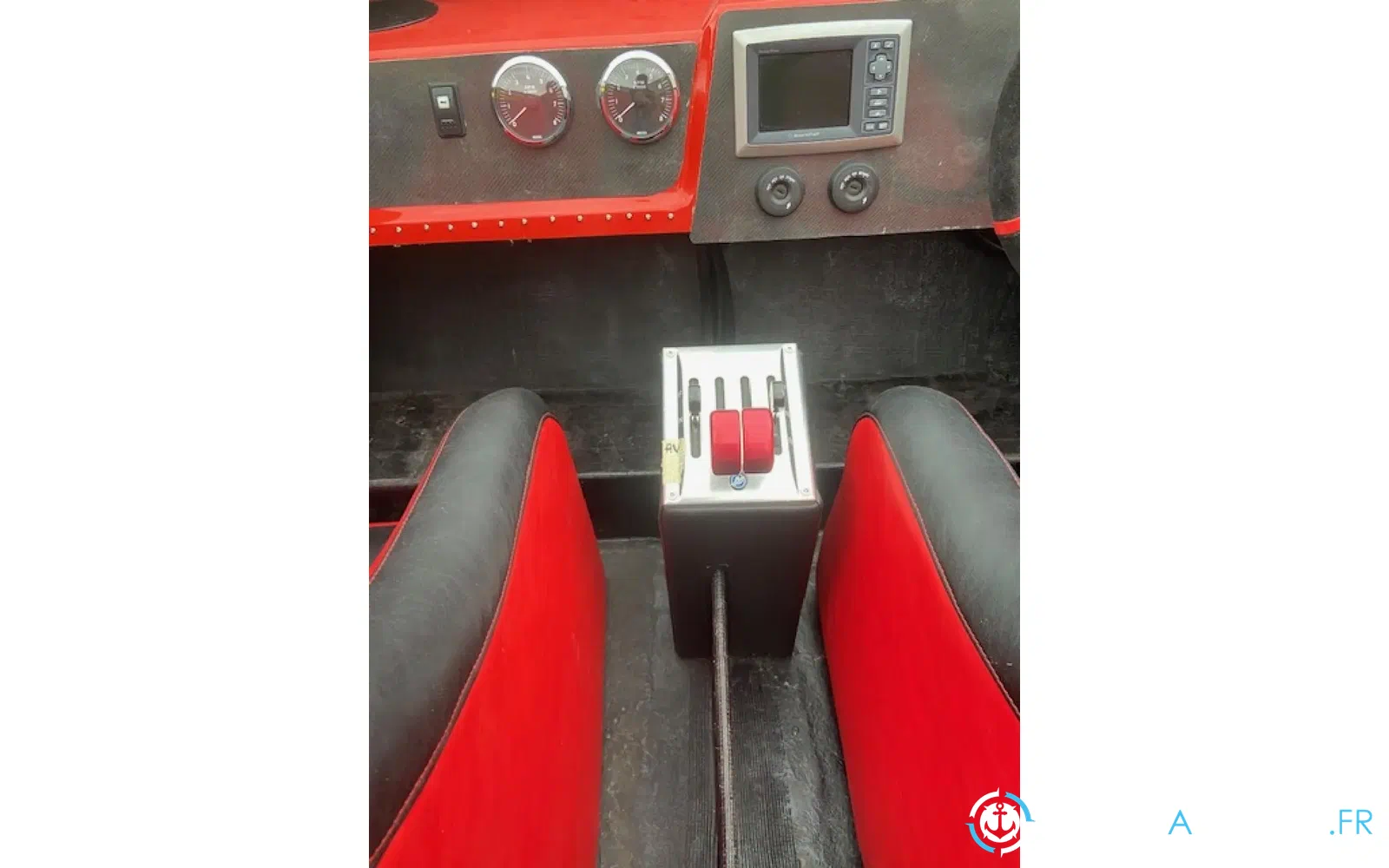 slider 13 Douglas Marine Skater 24