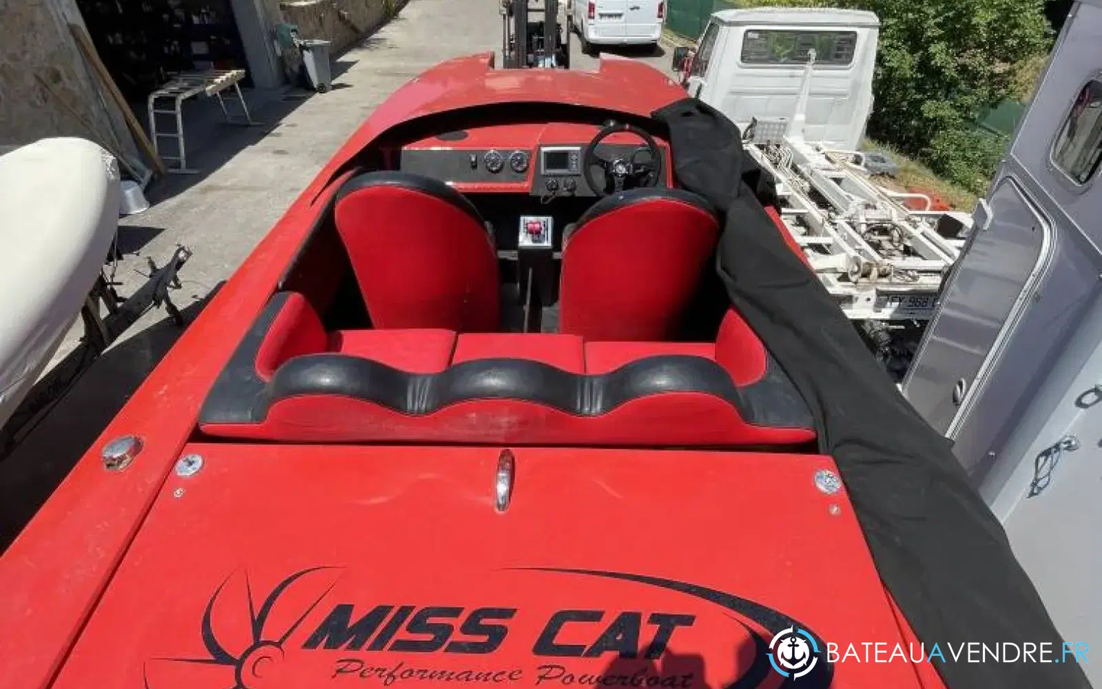 slider 4 Douglas Marine Skater 24
