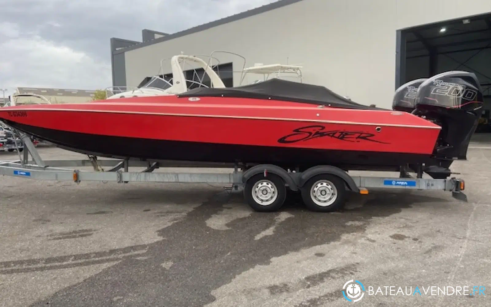 slider 8 Douglas Marine Skater 24