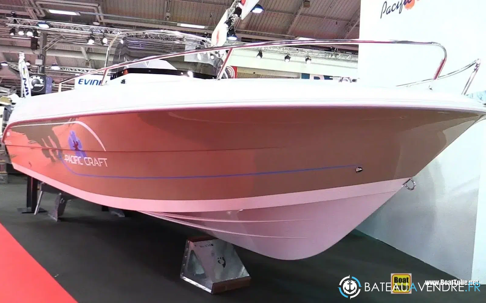 slider 1 Pacific Craft 625 Open