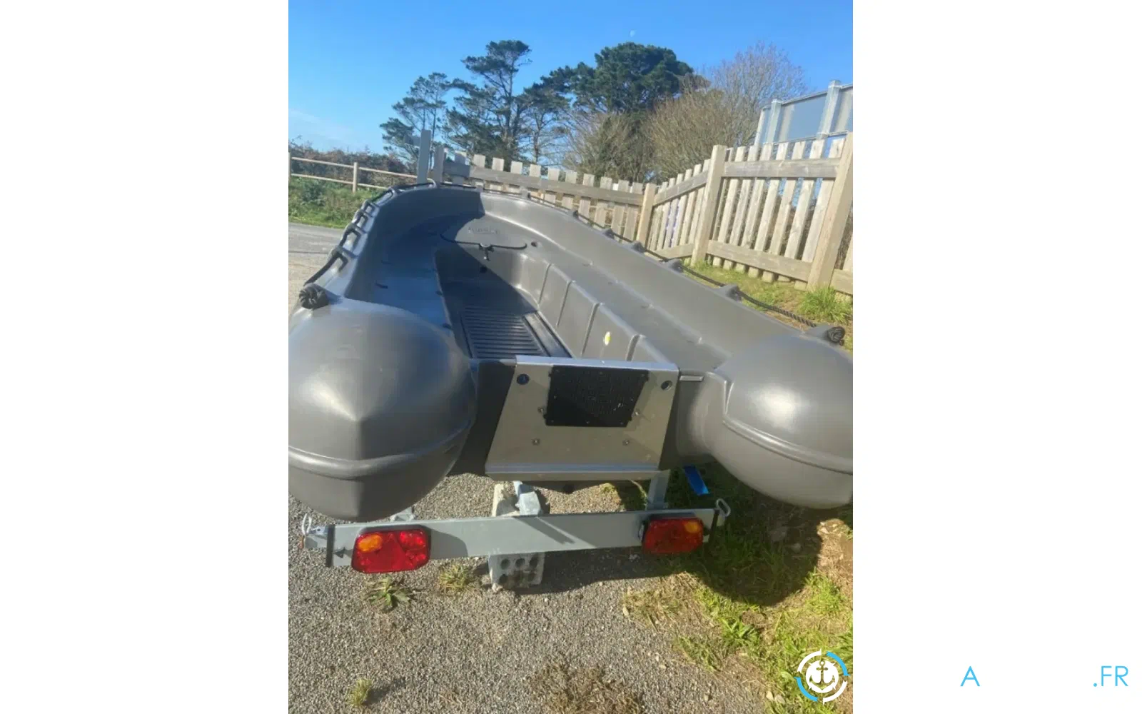 slider 3 Whaly 370