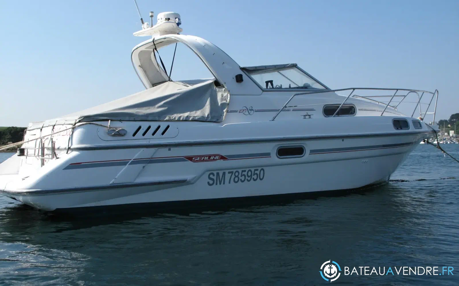 slider 0 Sealine Ambassador 290
