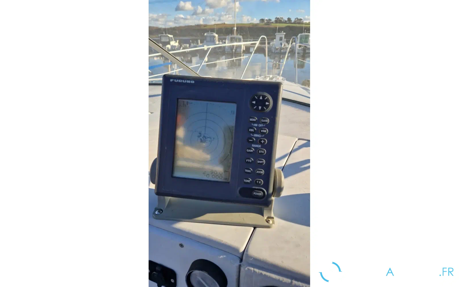 slider 13 Sealine Ambassador 290