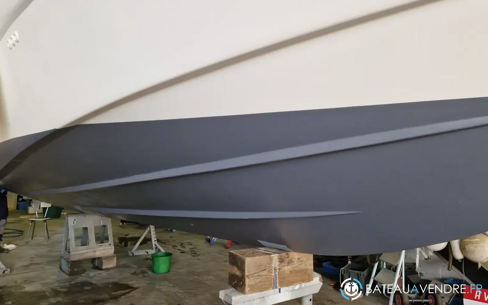 slider 4 Sealine Ambassador 290