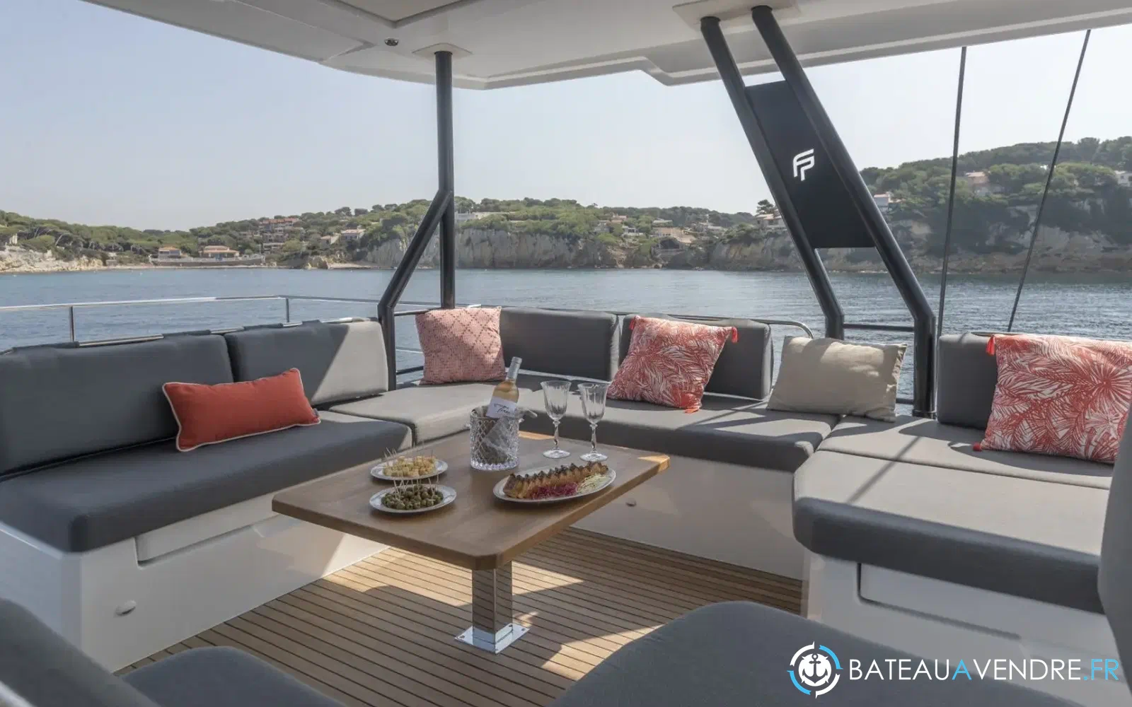 slider 71 Fountaine Pajot Samana 59