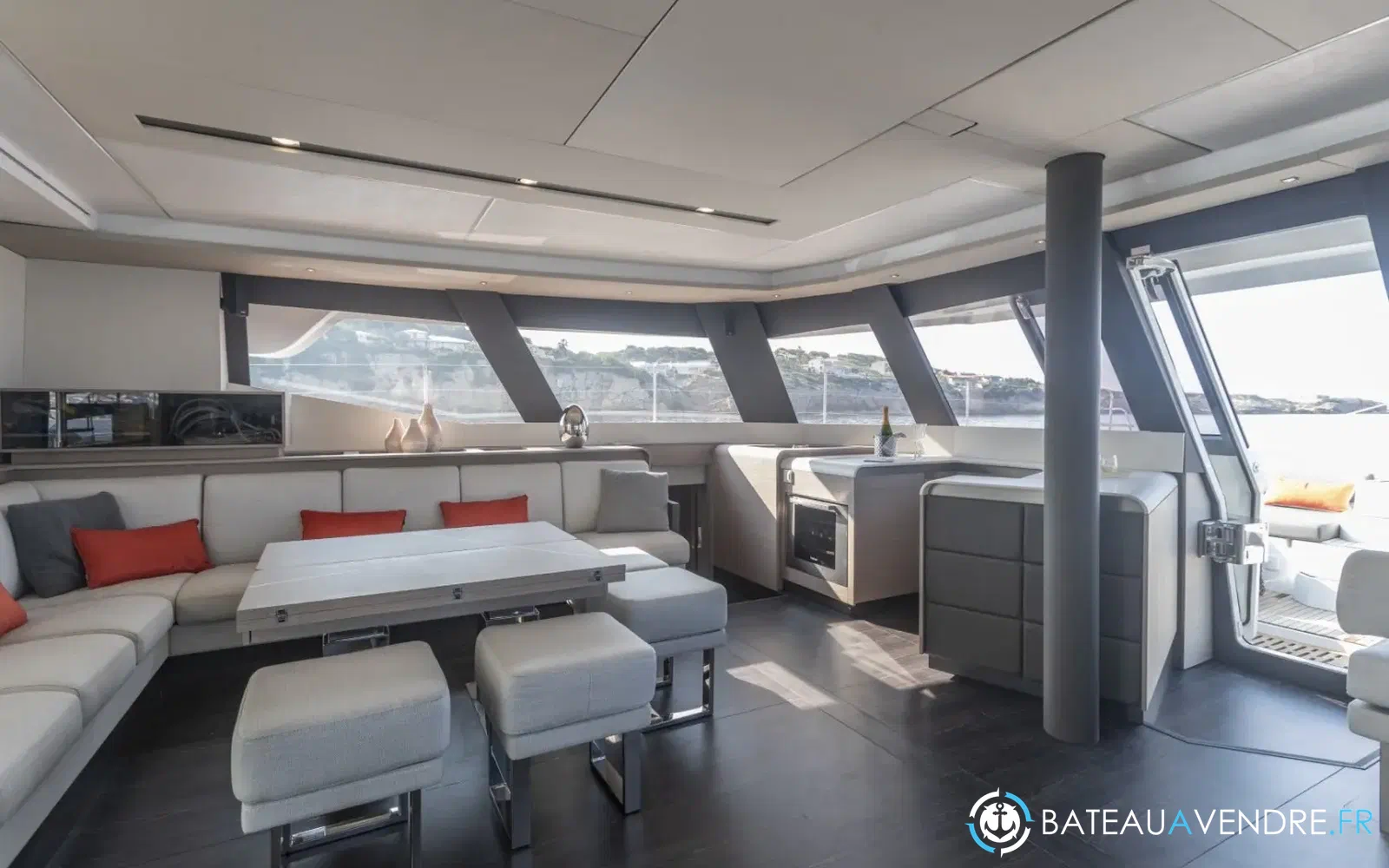 slider 86 Fountaine Pajot Samana 59