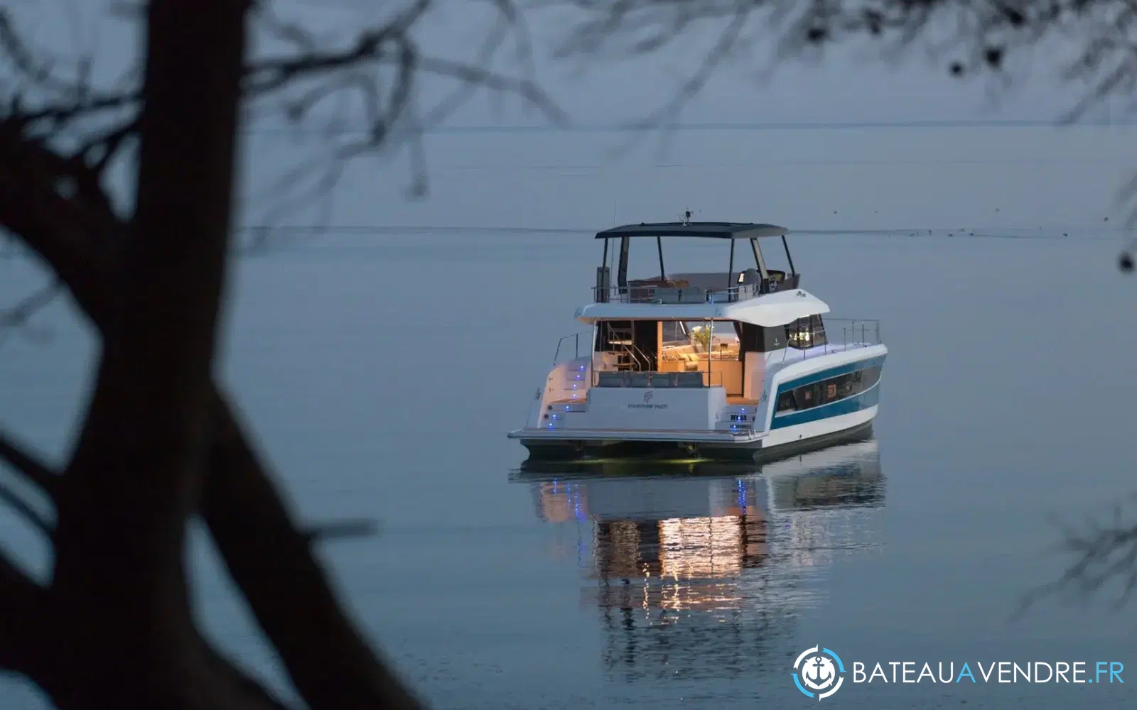 slider 25 Fountaine Pajot My 6