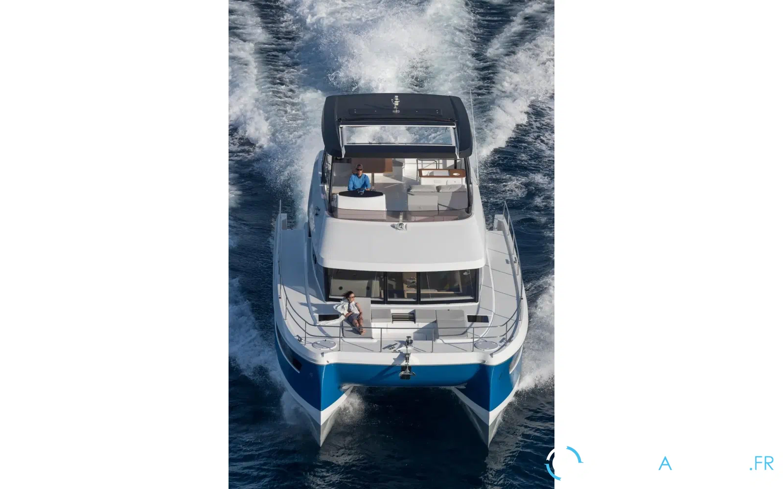 slider 4 Fountaine Pajot My 6