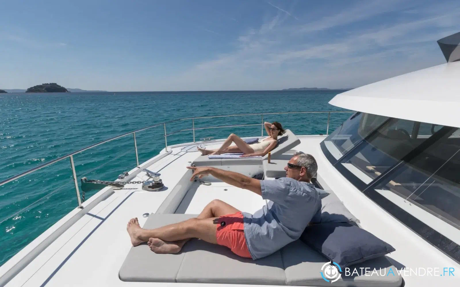 slider 6 Fountaine Pajot My 6