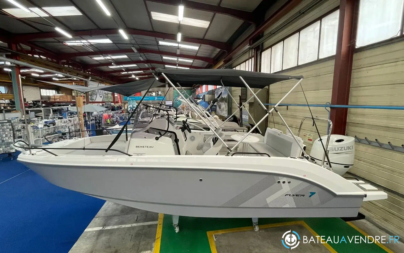 slider 1 Beneteau Flyer 7 SPACEdeck