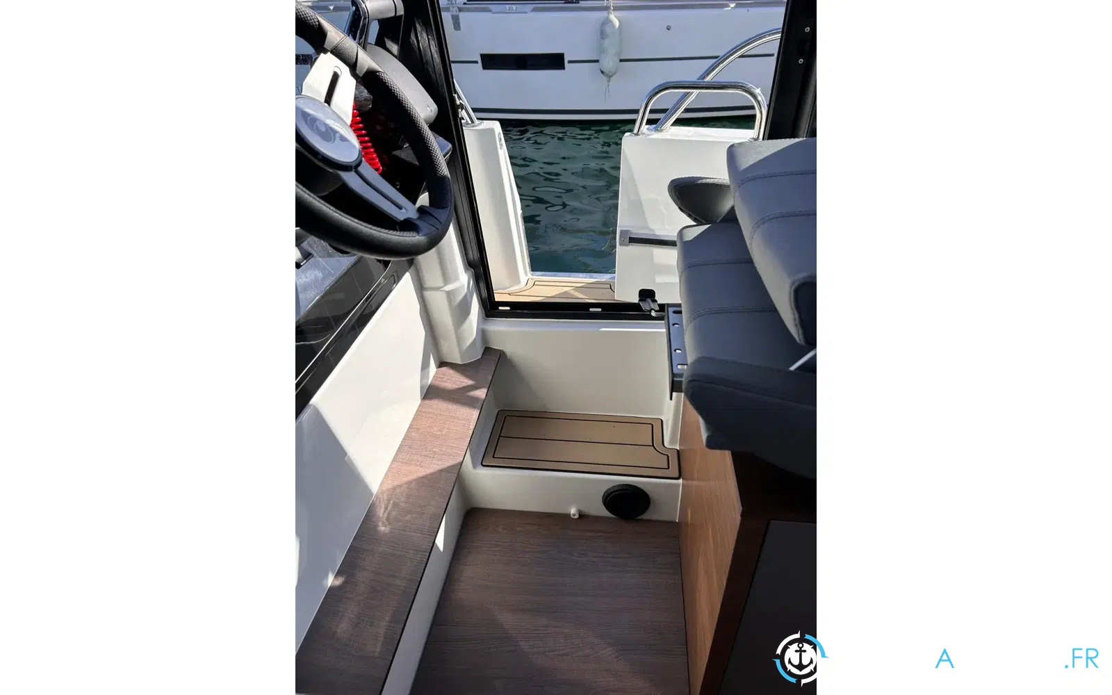 slider 12 Beneteau Antares 11 Fly