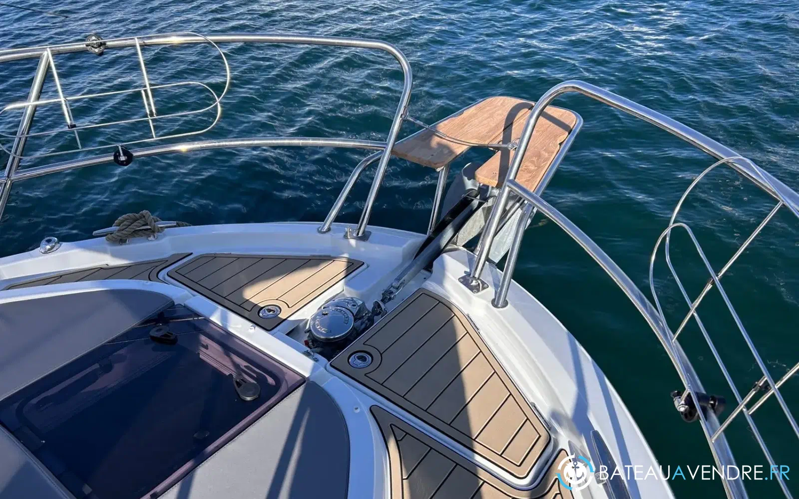 slider 6 Beneteau Antares 11 Fly