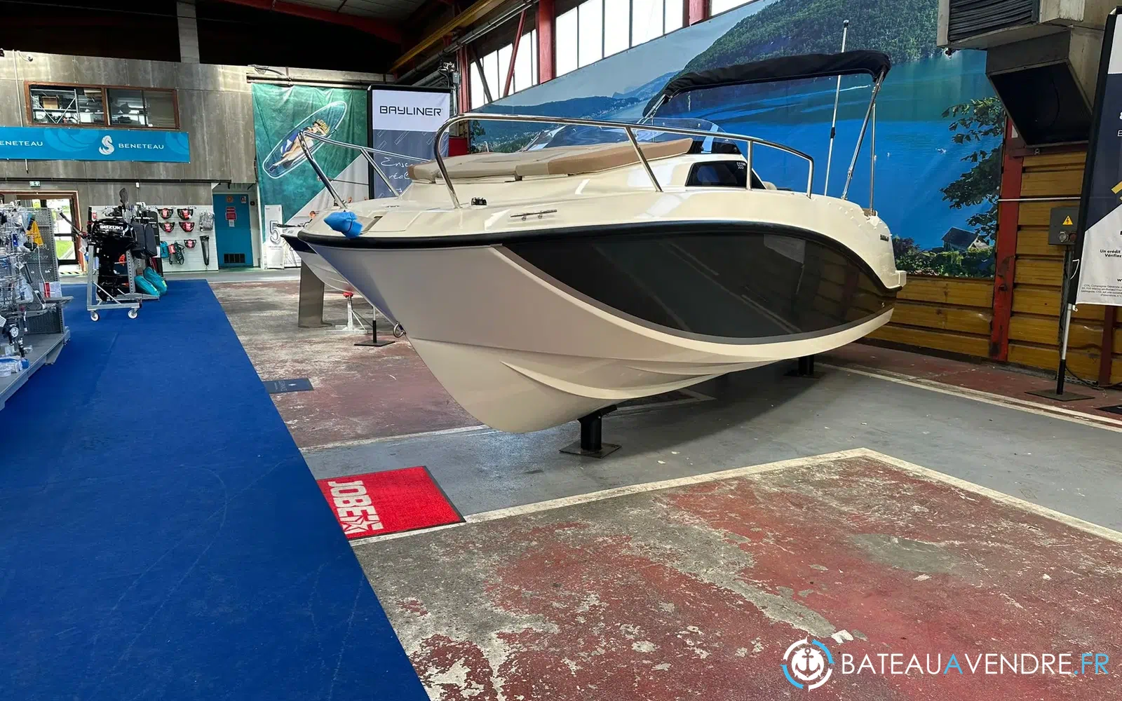 slider 2 Quicksilver Activ 555 Cabin