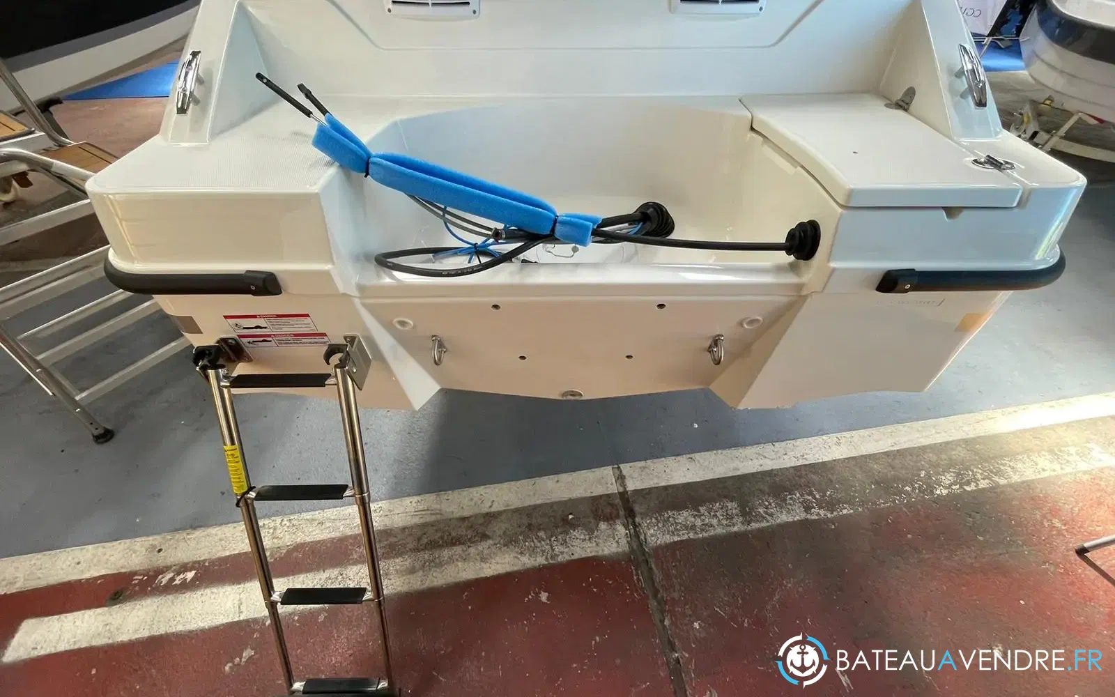 slider 12 Quicksilver Activ 455 Open