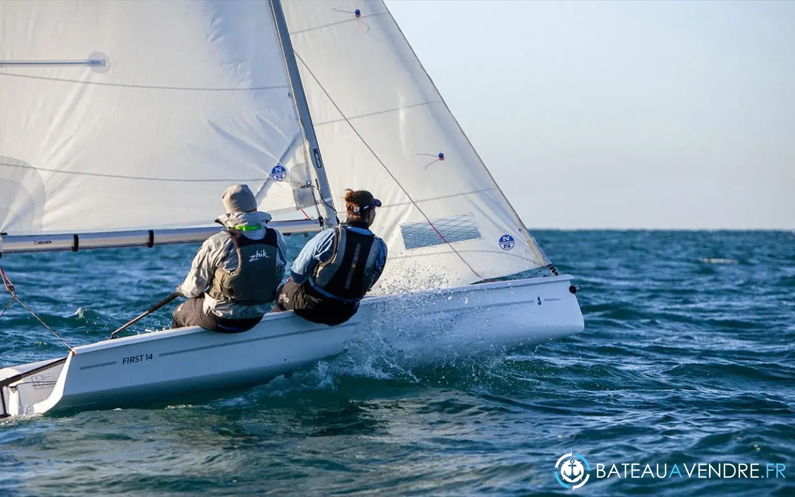 slider 6 Beneteau First 14