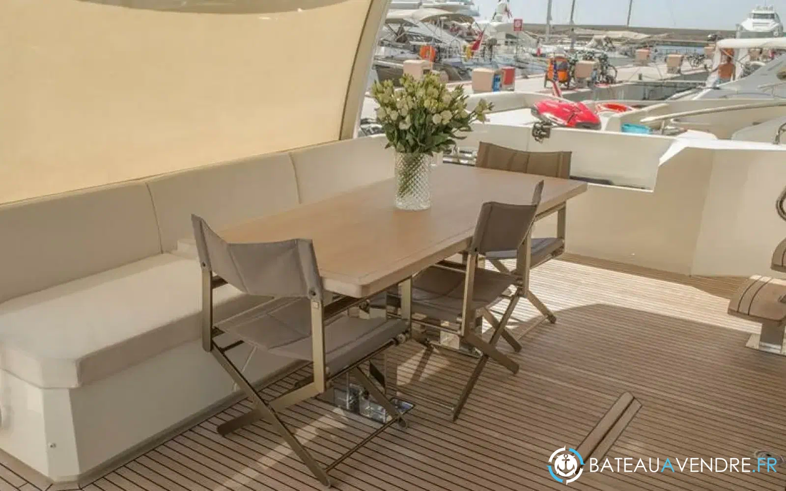 slider 4 Jeanneau Prestige 750