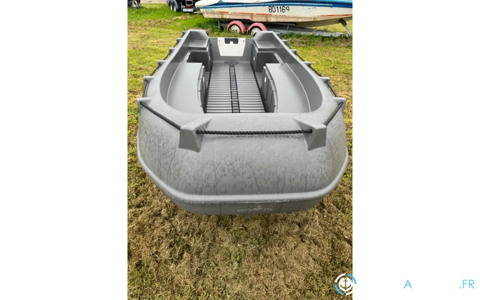 slider 3 Whaly 435