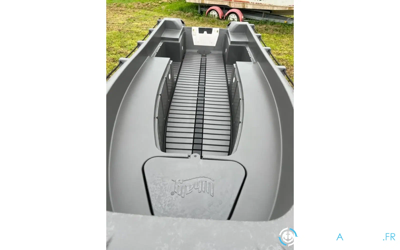 slider 4 Whaly 435