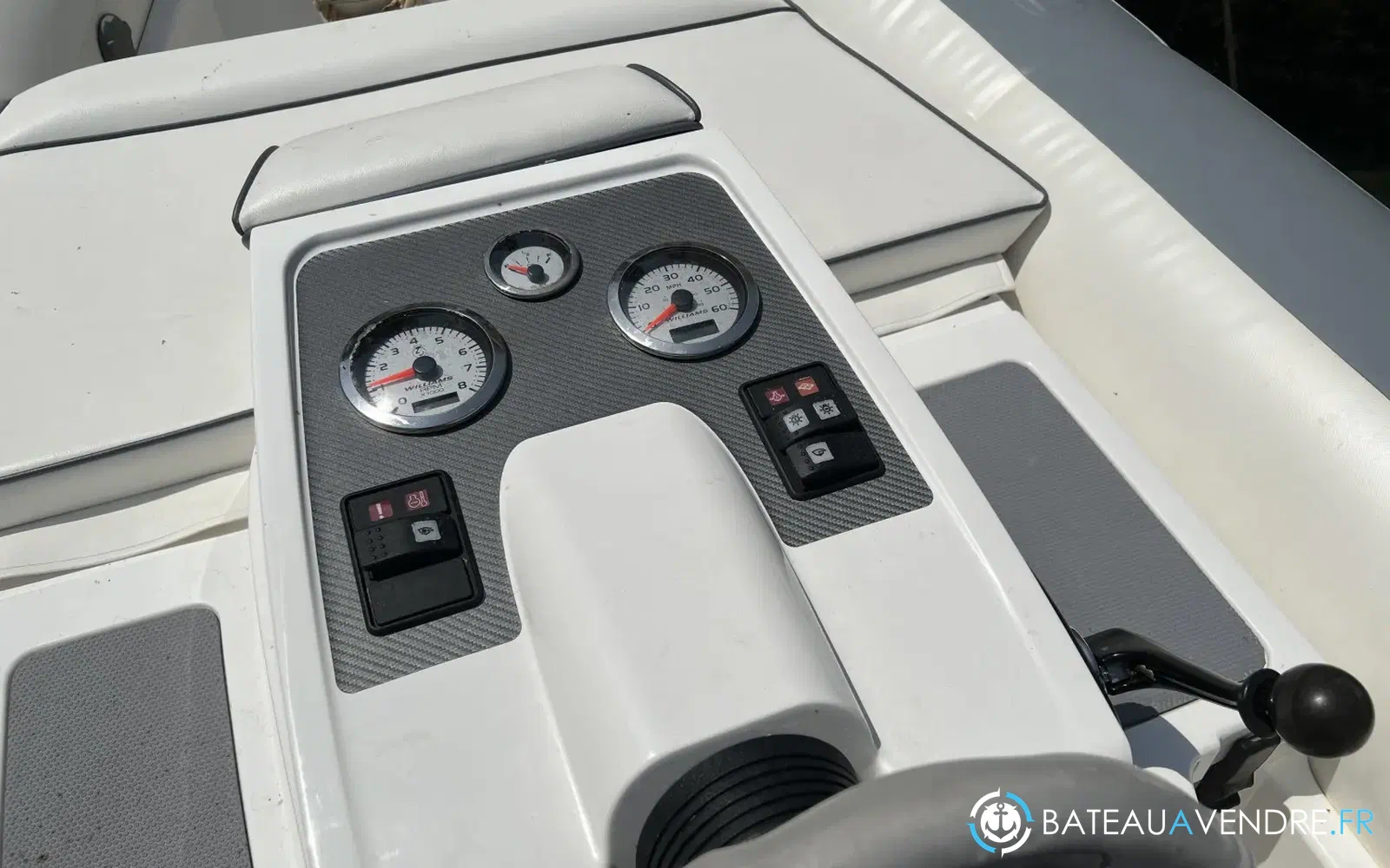 slider 3 Williams Performance Tenders Turbojet 285