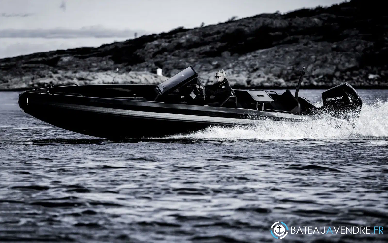 slider 0 Iron Boats 767