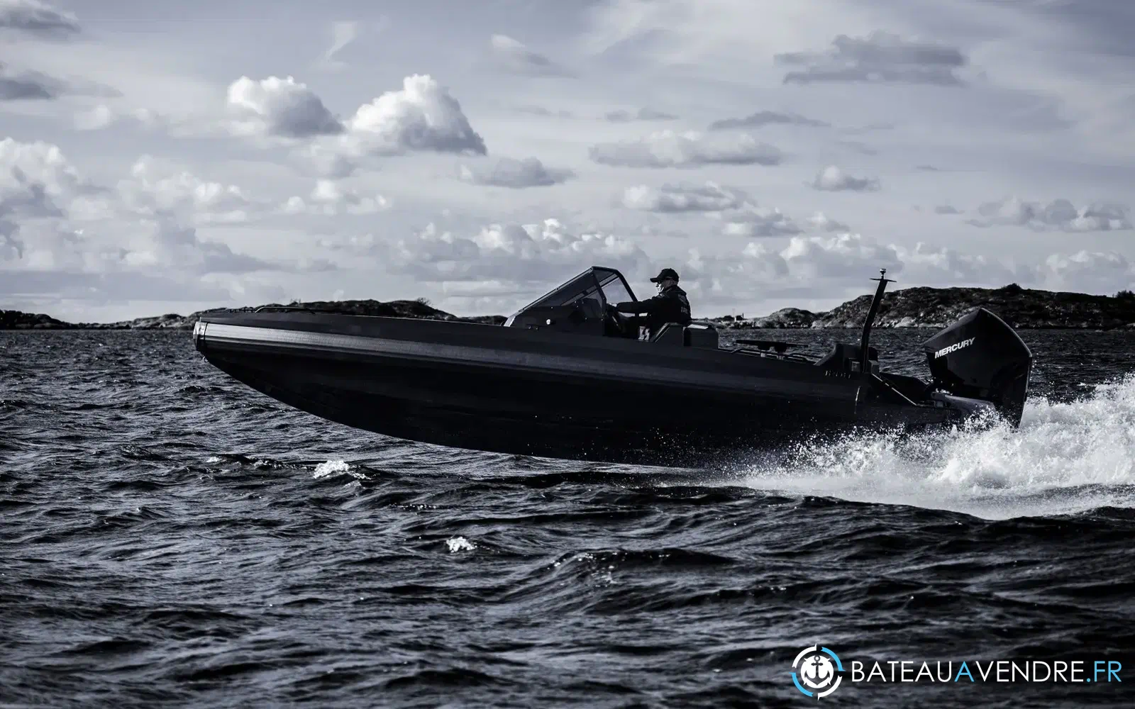 slider 5 Iron Boats 767