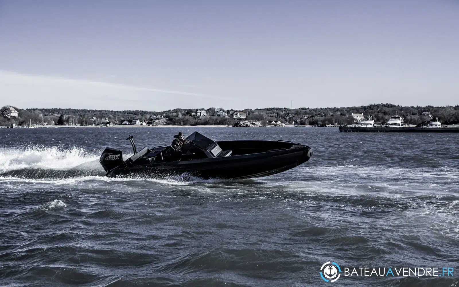 slider 1 Iron Boats 827