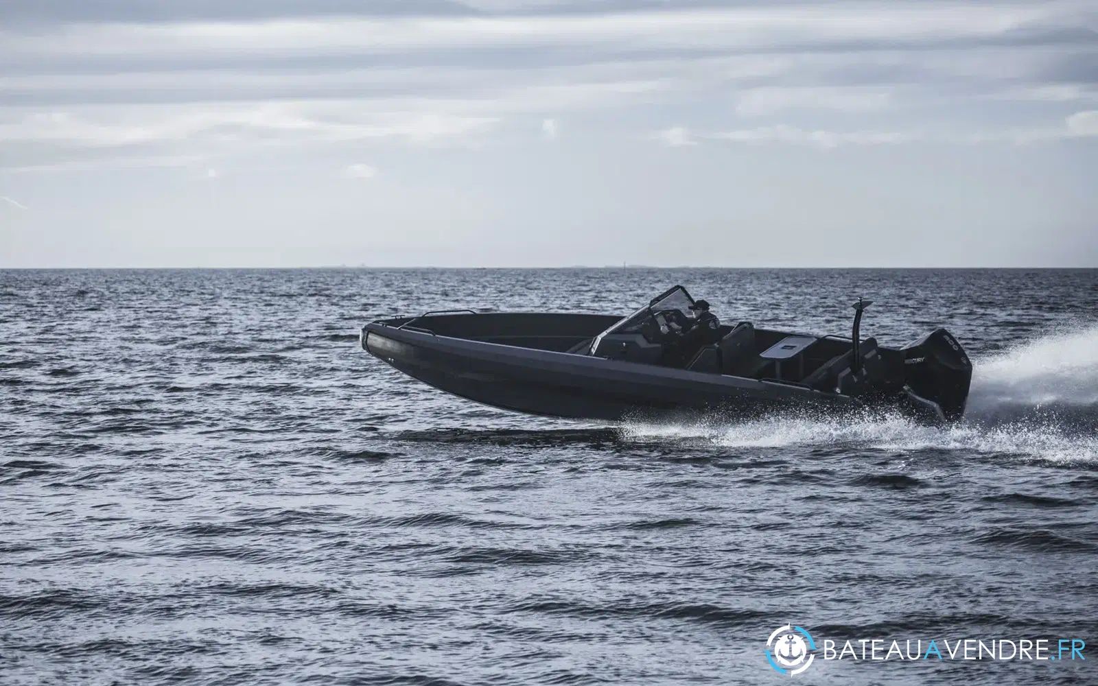 slider 8 Iron Boats 827