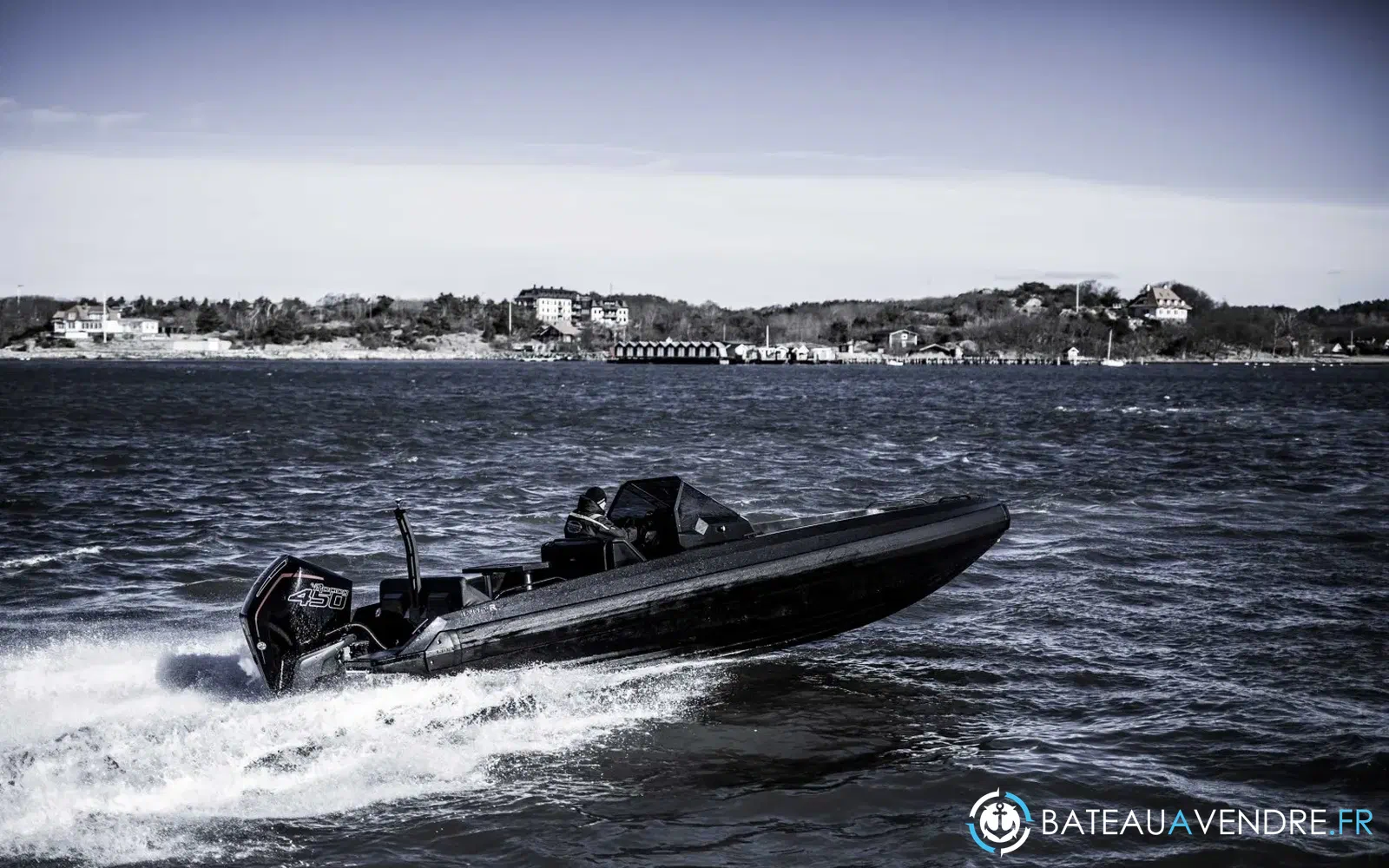 slider 2 Iron Boats 827