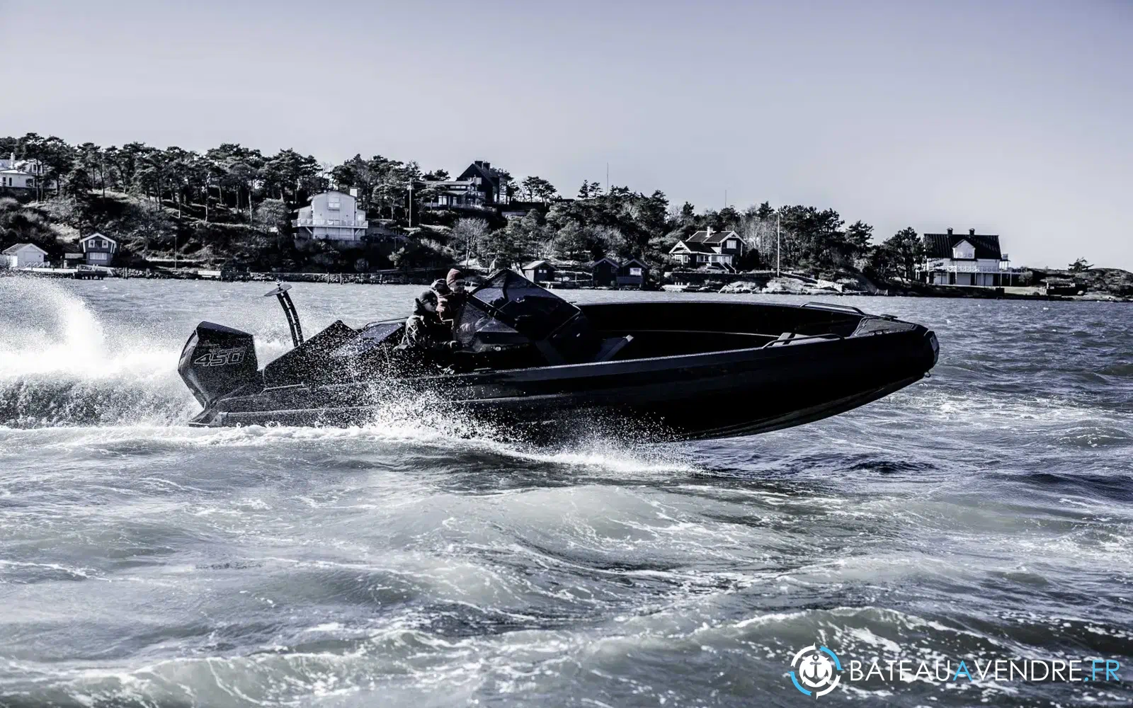 slider 5 Iron Boats 827