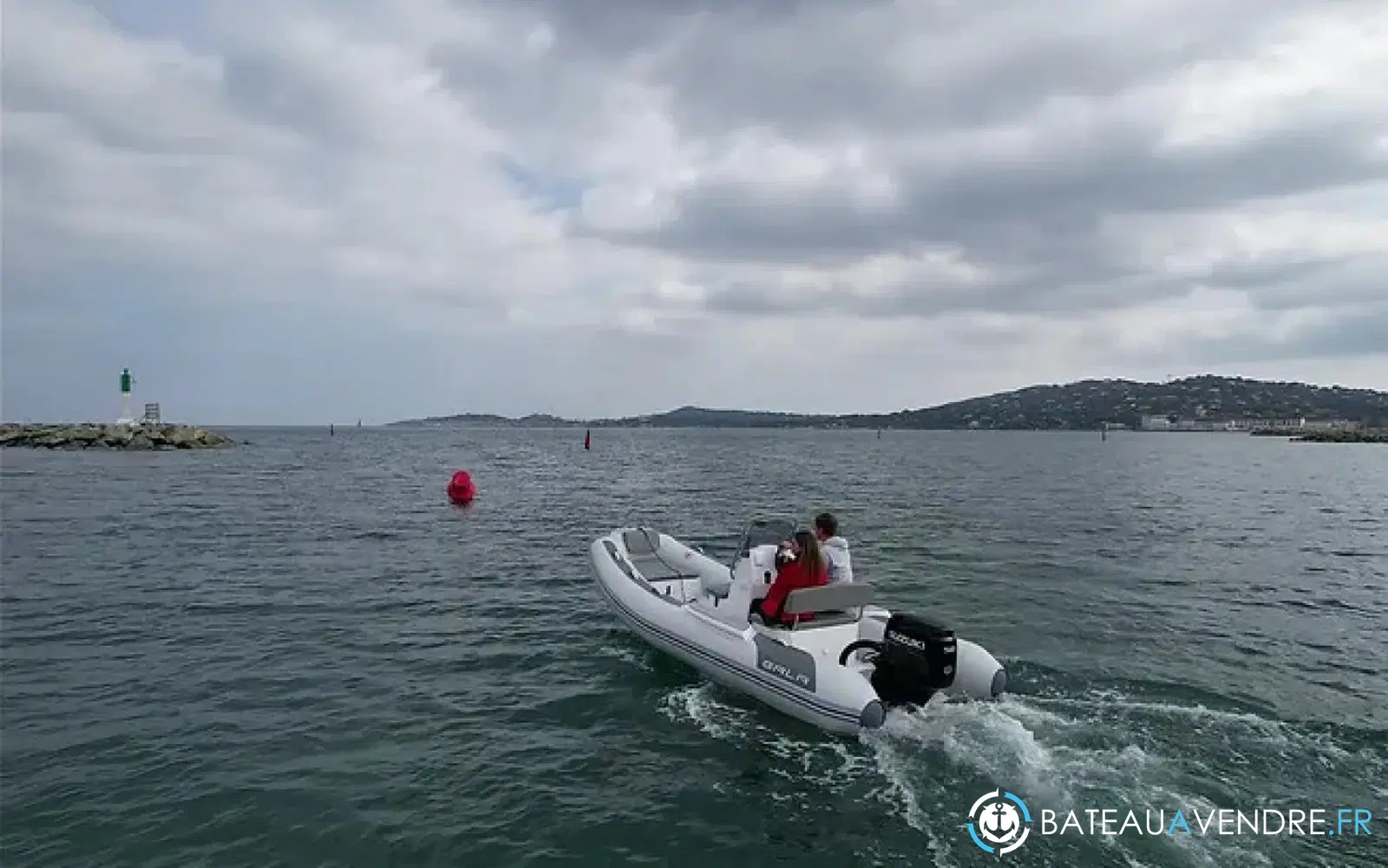 slider 3 Gala Boats V330