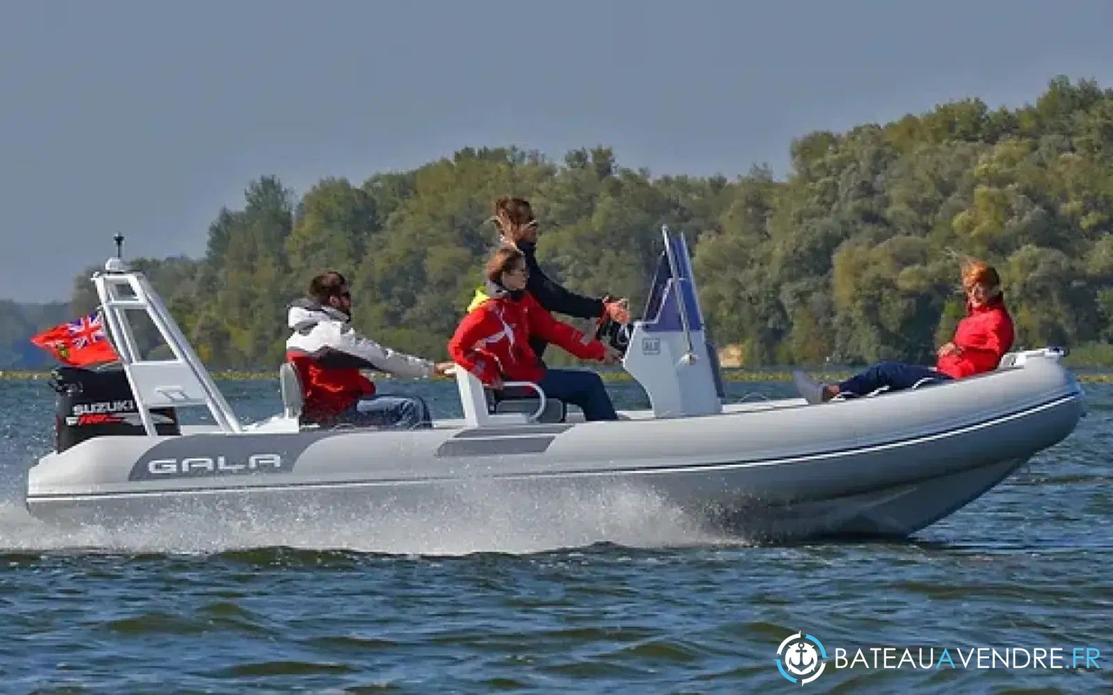 slider 2 Gala Boats V580 Viking