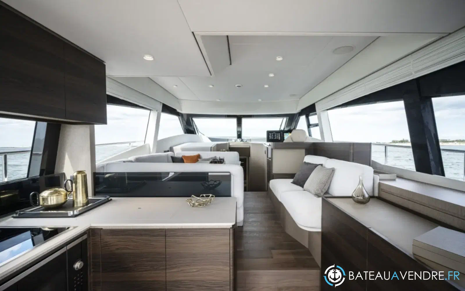 slider 14 Ferretti 500
