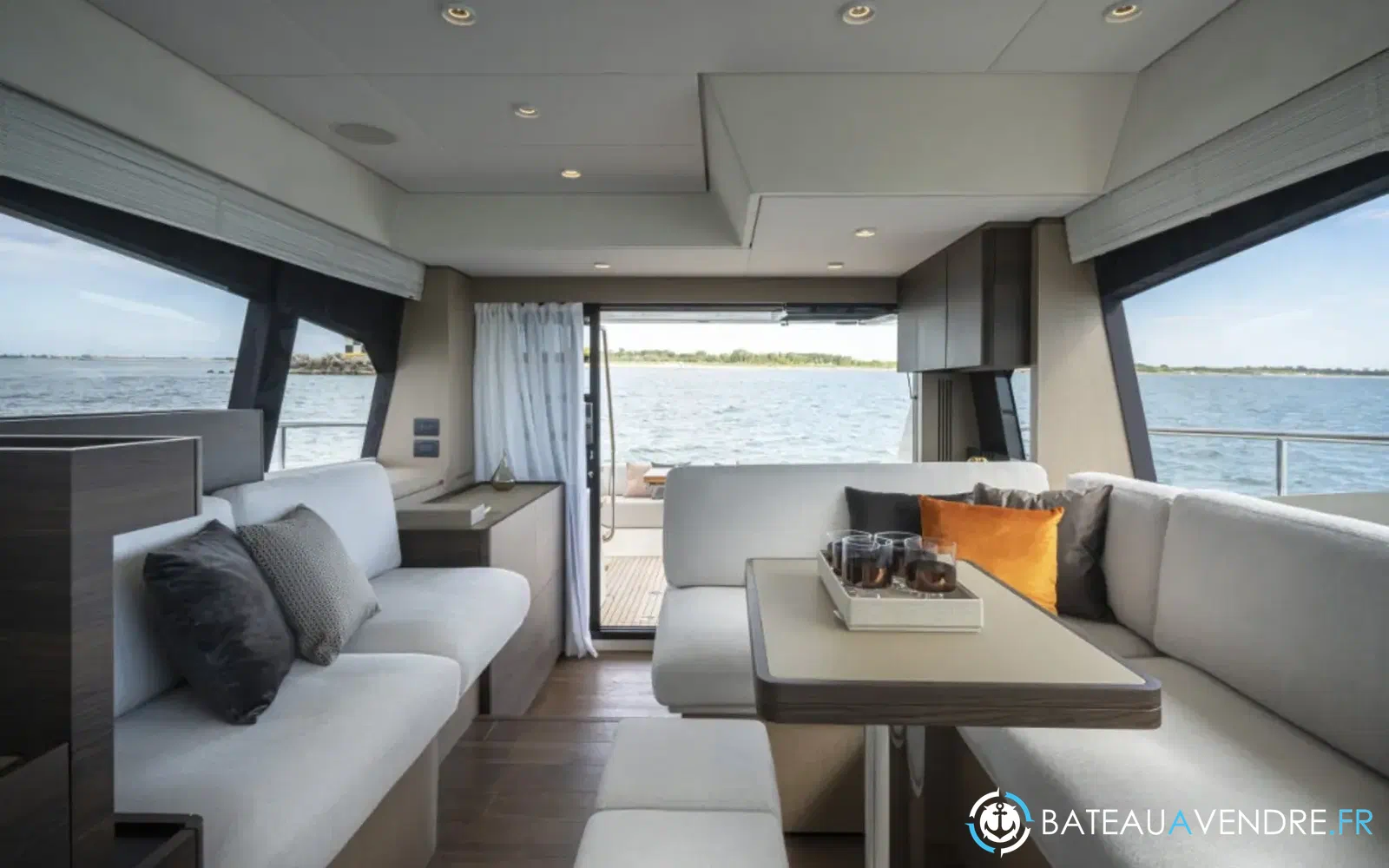 slider 17 Ferretti 500