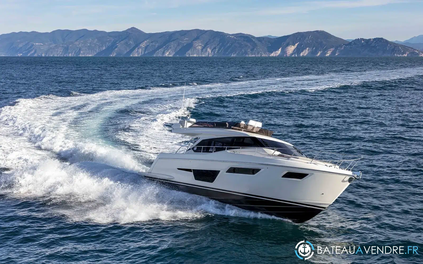 slider 4 Ferretti 500