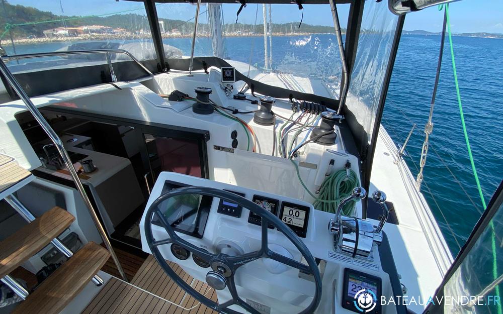 Fountaine Pajot Elba 45 electronique / cockpit photo 4