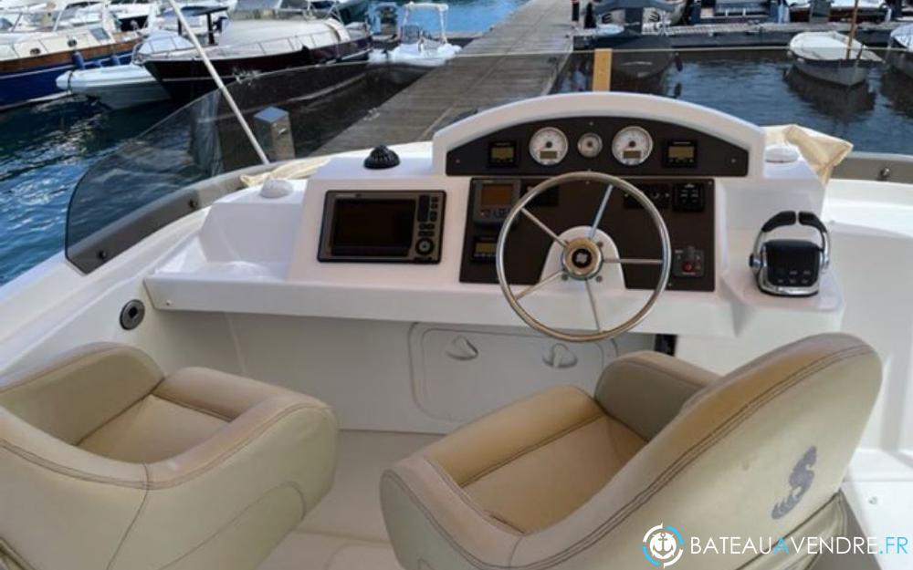 Beneteau Swift Trawler 44 electronique / cockpit photo 4