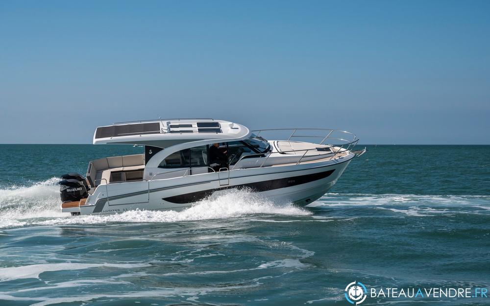 Beneteau Antares 11 OB exterieur photo de présentation