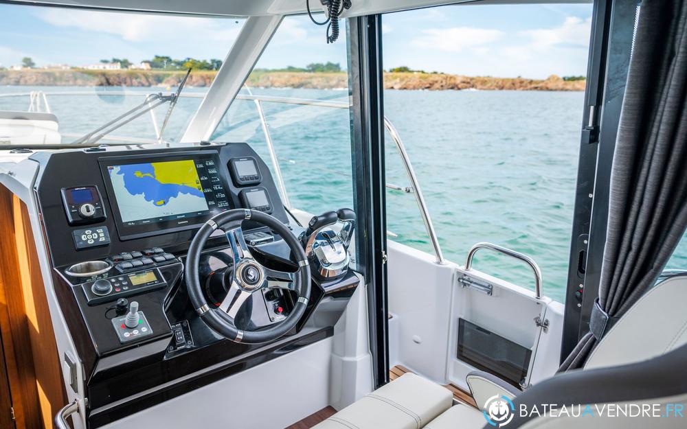 Beneteau Antares 11 OB electronique / cockpit photo 2