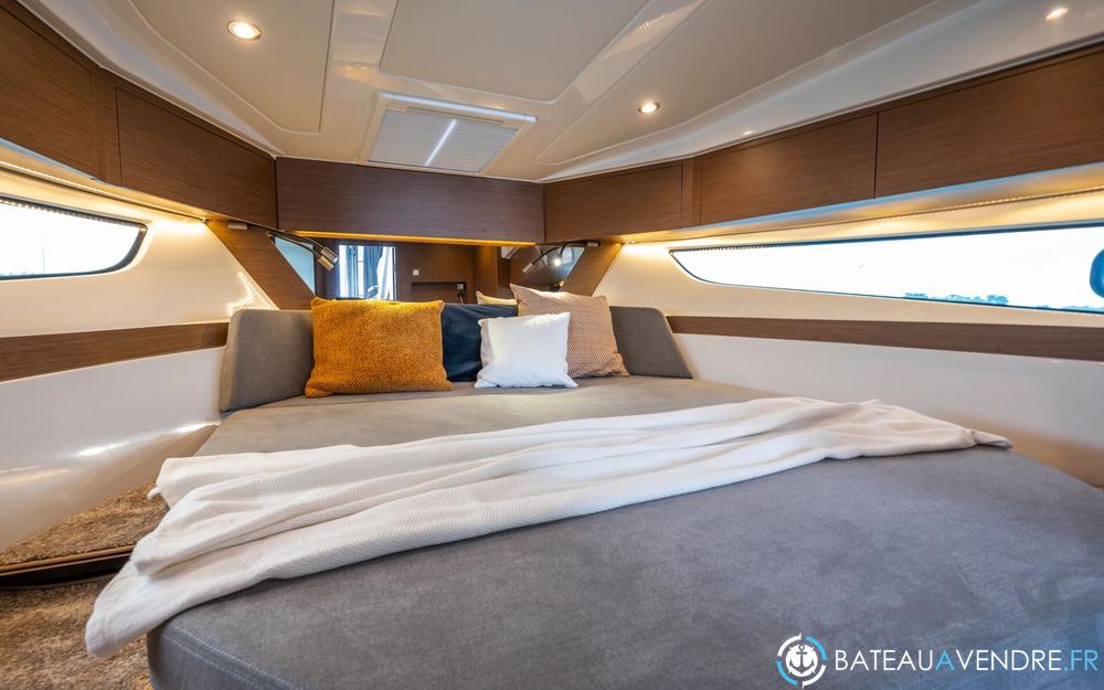 Beneteau Antares 11 OB interieur photo 5