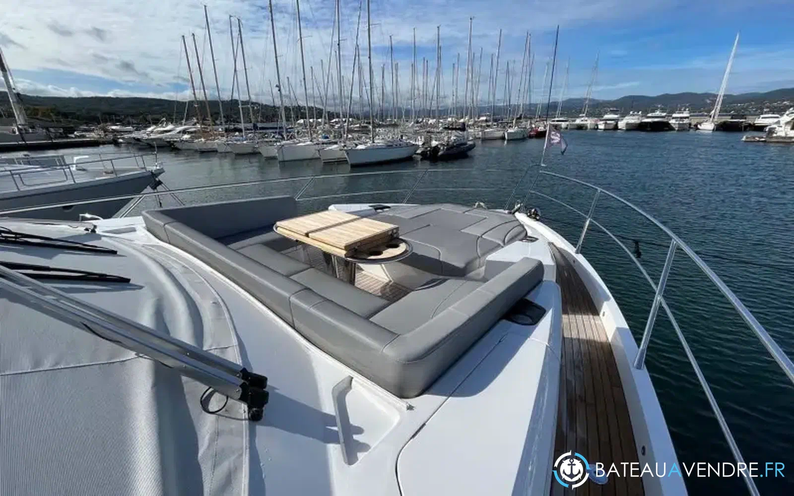 slider 3 Sunseeker Manhattan 68