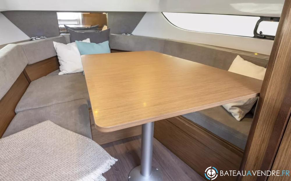 Beneteau Flyer 9 Sundeck interieur photo 4