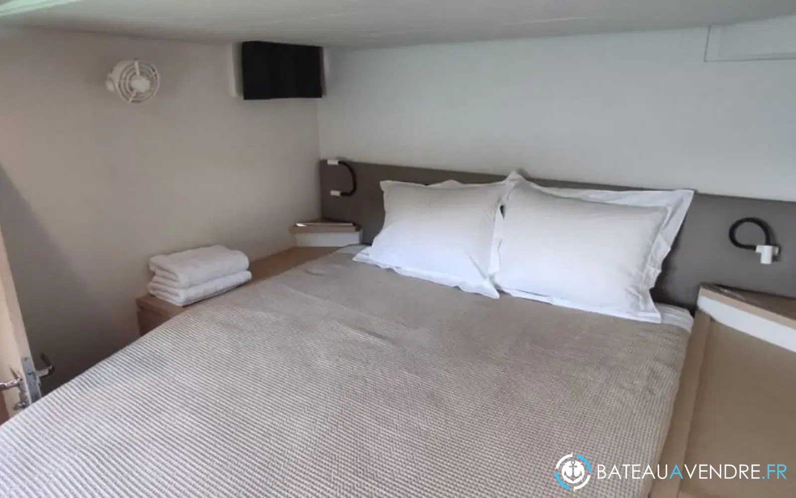 slider 12 Fountaine Pajot Saba 50