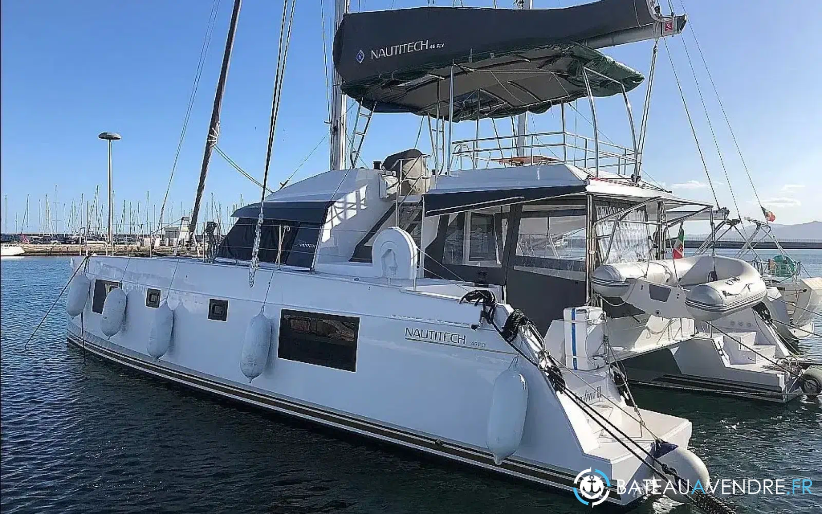 slider 0 Nautitech 46